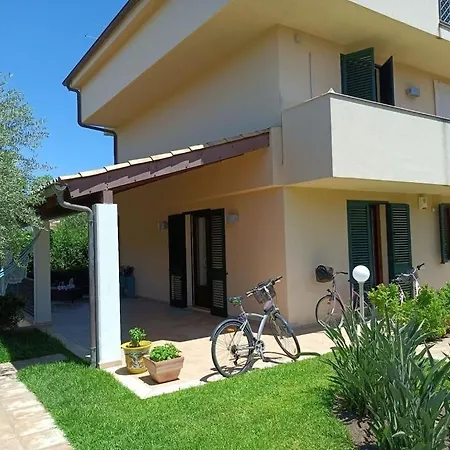 Casa Kapuk Βίλα *